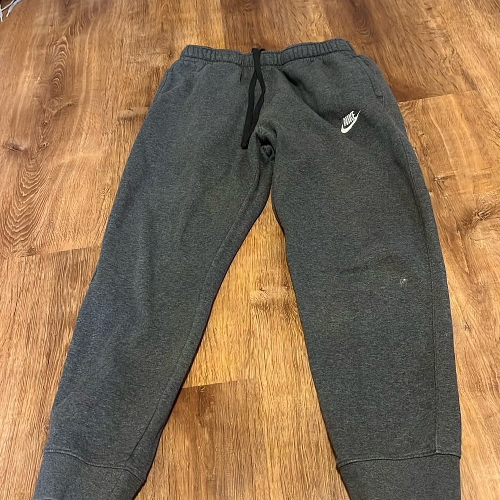 NIKE SWEATPANTS